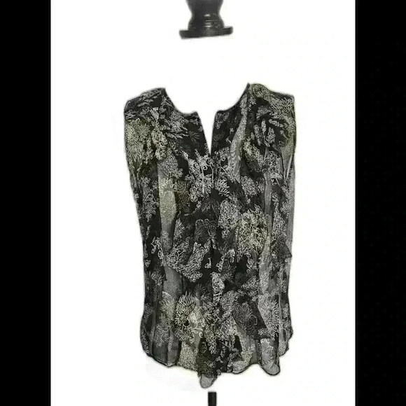 Elegant Black and White Floral Blouse with Ruffles - Picture 1 of 4